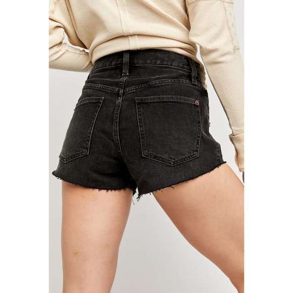 🎉LAST CHANCE🎉 NWT Free People Taliesin Cut Off Short / Washed Black - Picture 4 of 7